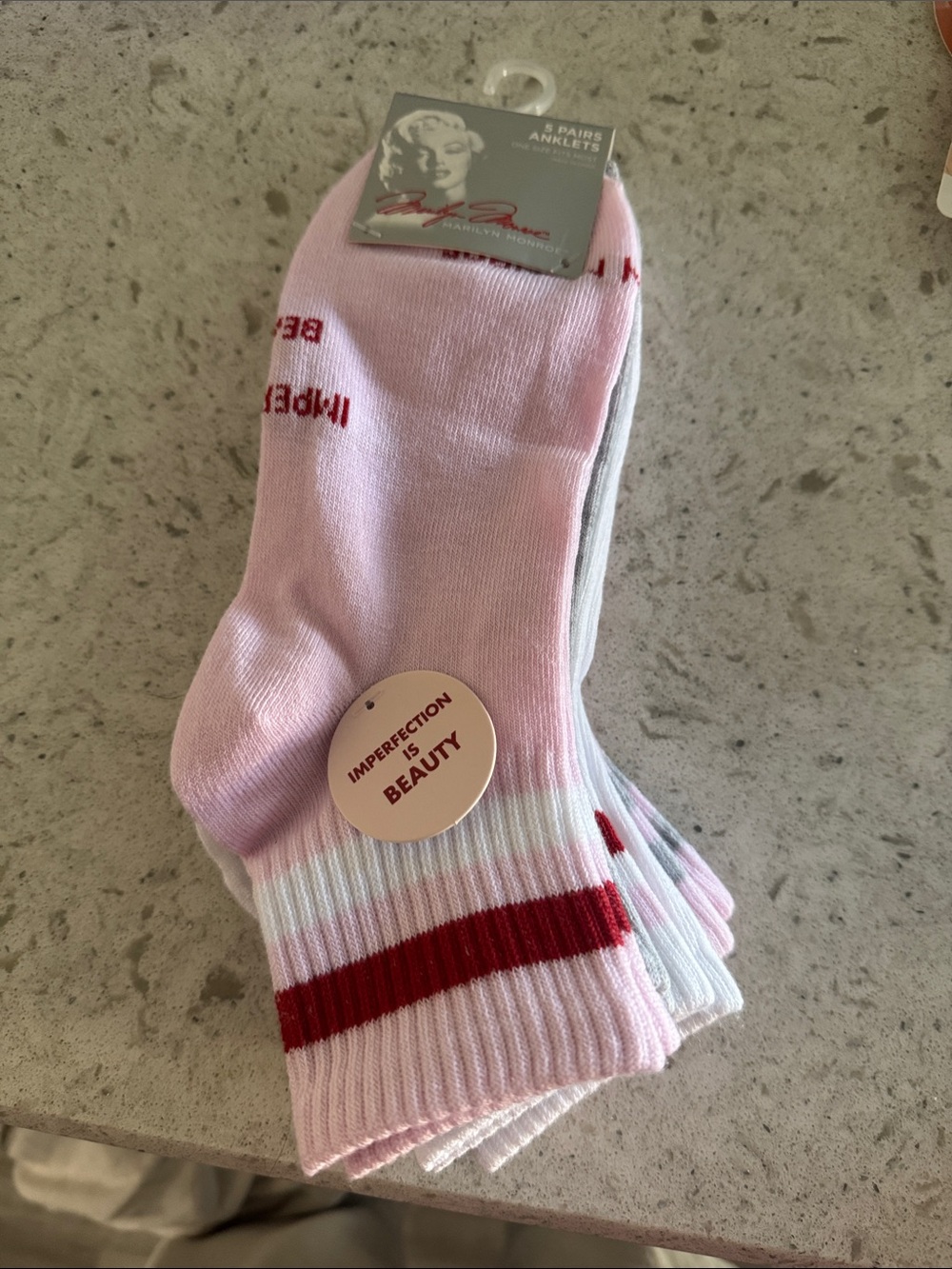 Marilyn Monroe Pink & Red Striped Ankle Socks - 5 Pairs